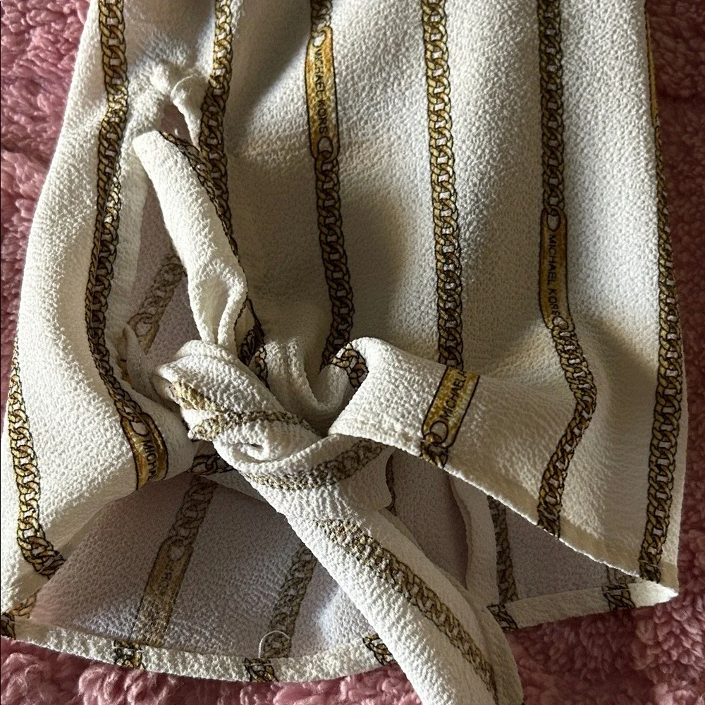 MICHAEL KORS Women's White Gold Chain Print V Neck 3/4 Sleeve Blouse Size M - Picture 2 of 7